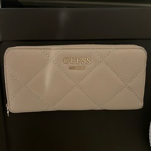 Guess Wallet